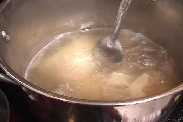 准备酿酒原料 准备酿酒原料